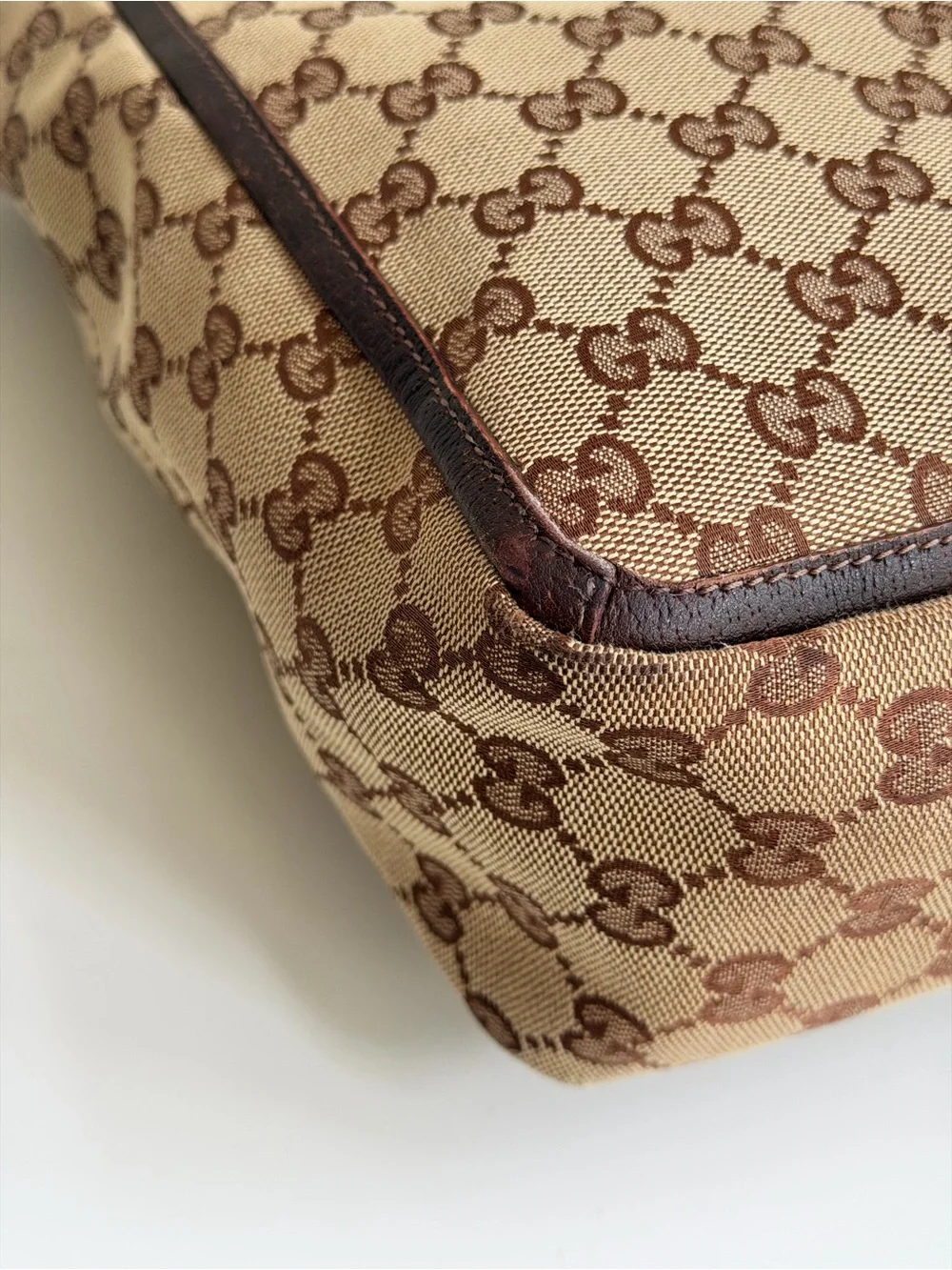 Authentic GUCCI GG Canvas Abbey Pocket Tote bag